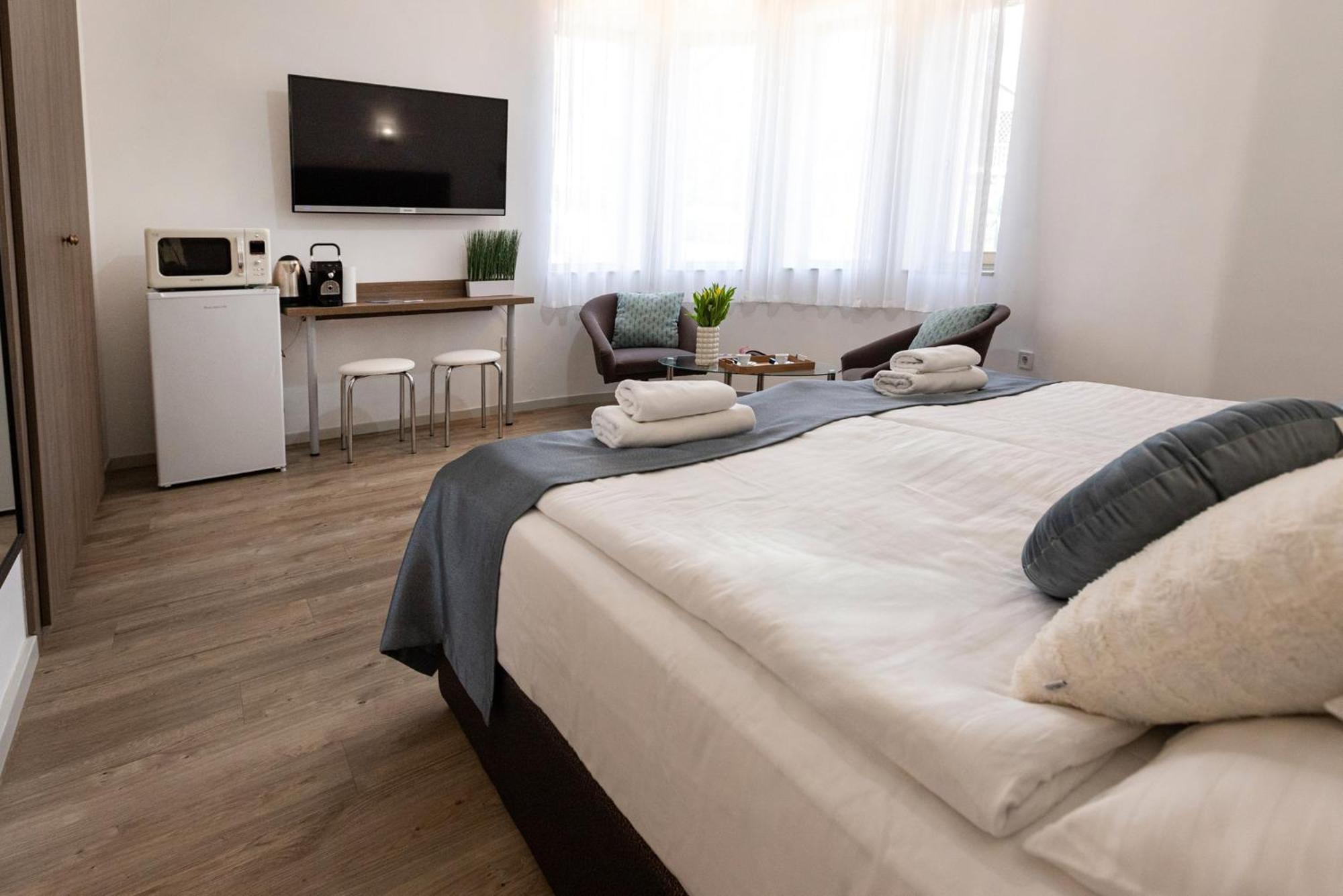Csillag Villa Balatonalmádi Exteriér fotografie